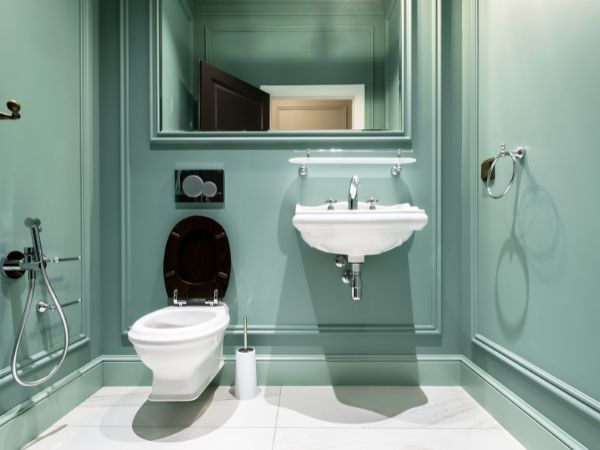 Praktyczne i stylowe rozwiązanie - miska WC wisząca - odkryj zalety tej nowoczesnej technologii!